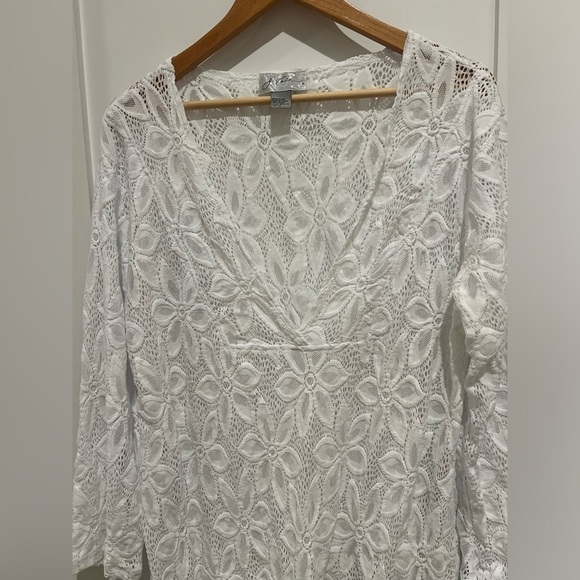 J Valdi Women's White Floral Lace V-Neck Tunic Swim Cover Up 1X K - Picture 3 of 7
